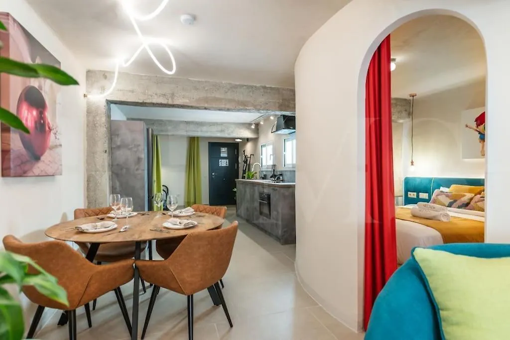 Pop Art Gem With Paintings By Local Artist By Rems Apartment Malaga