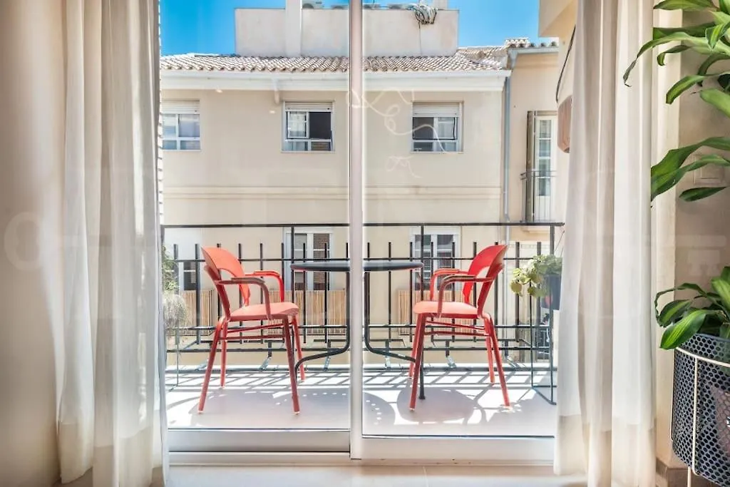 Pop Art Gem With Paintings By Local Artist By Rems Apartment Malaga Spain
