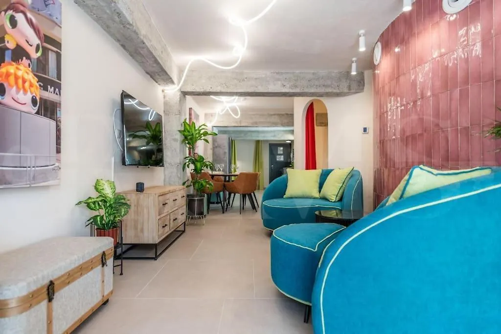 Pop Art Gem With Paintings By Local Artist By Rems Apartment Malaga