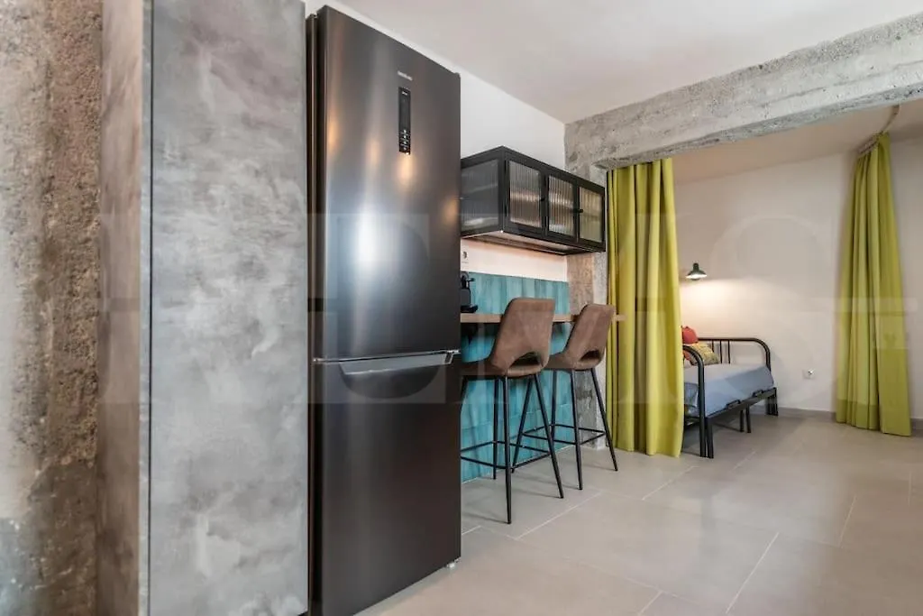 Pop Art Gem With Paintings By Local Artist By Rems Apartment Malaga Spain