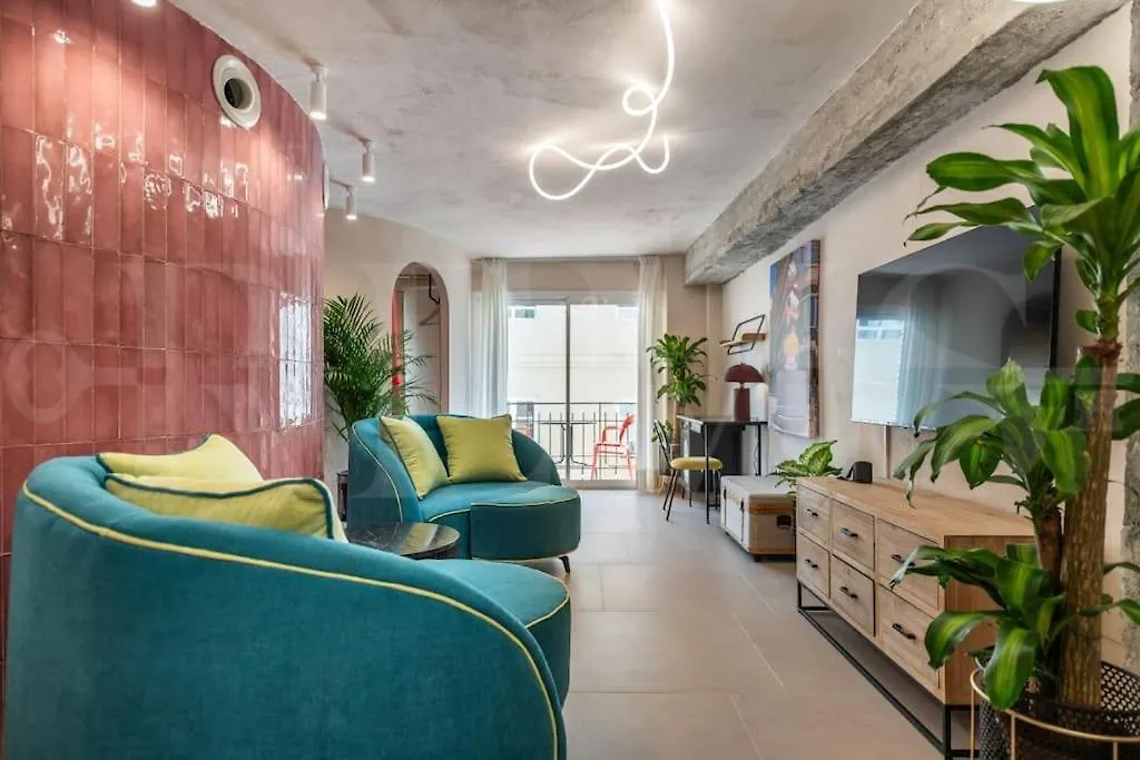 Pop Art Gem With Paintings By Local Artist By Rems Apartment Malaga